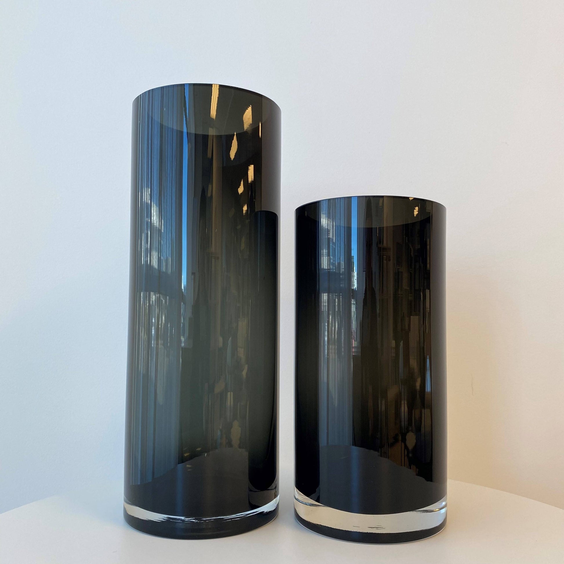 Fleur Cylindrical Glass Vase - Large Obsidian 15x40 cm