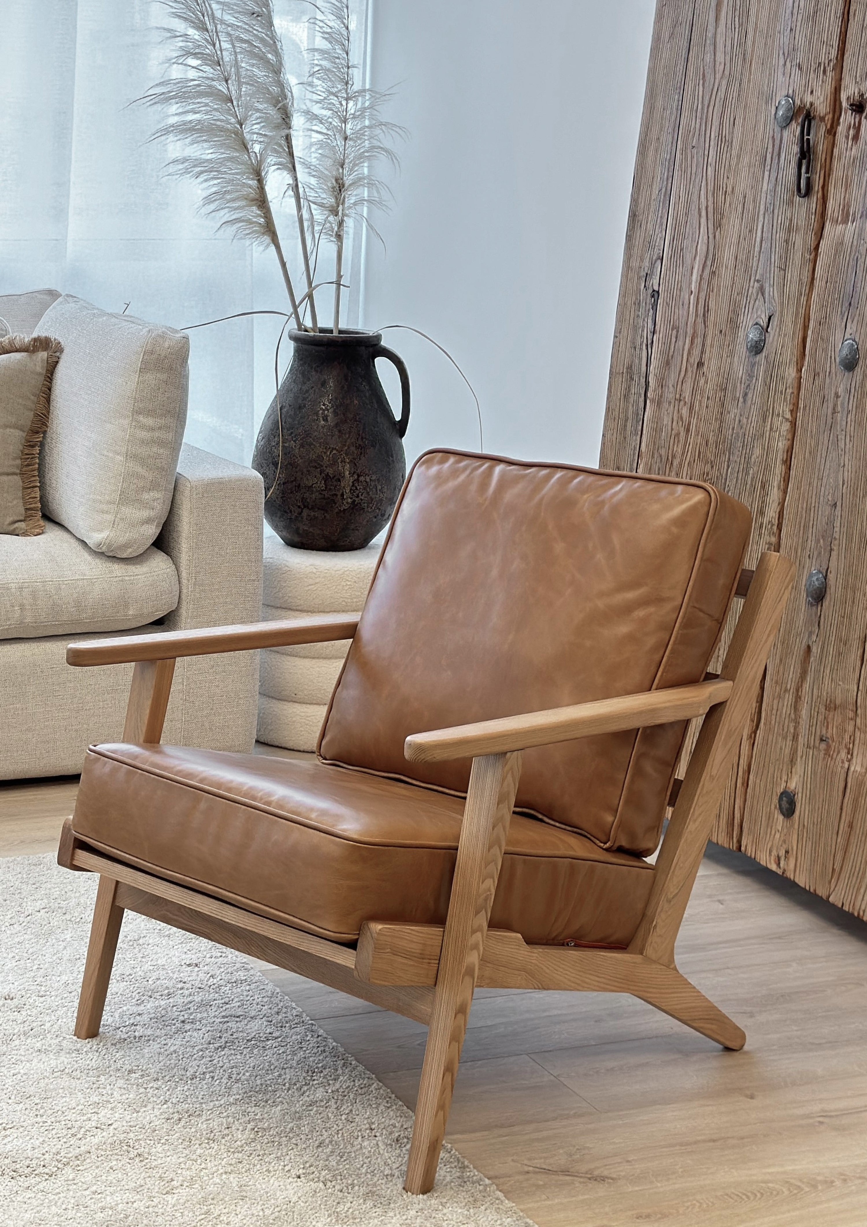 Lodge Armchair - Camel Leather, Oak Frame 71x89x78 cm