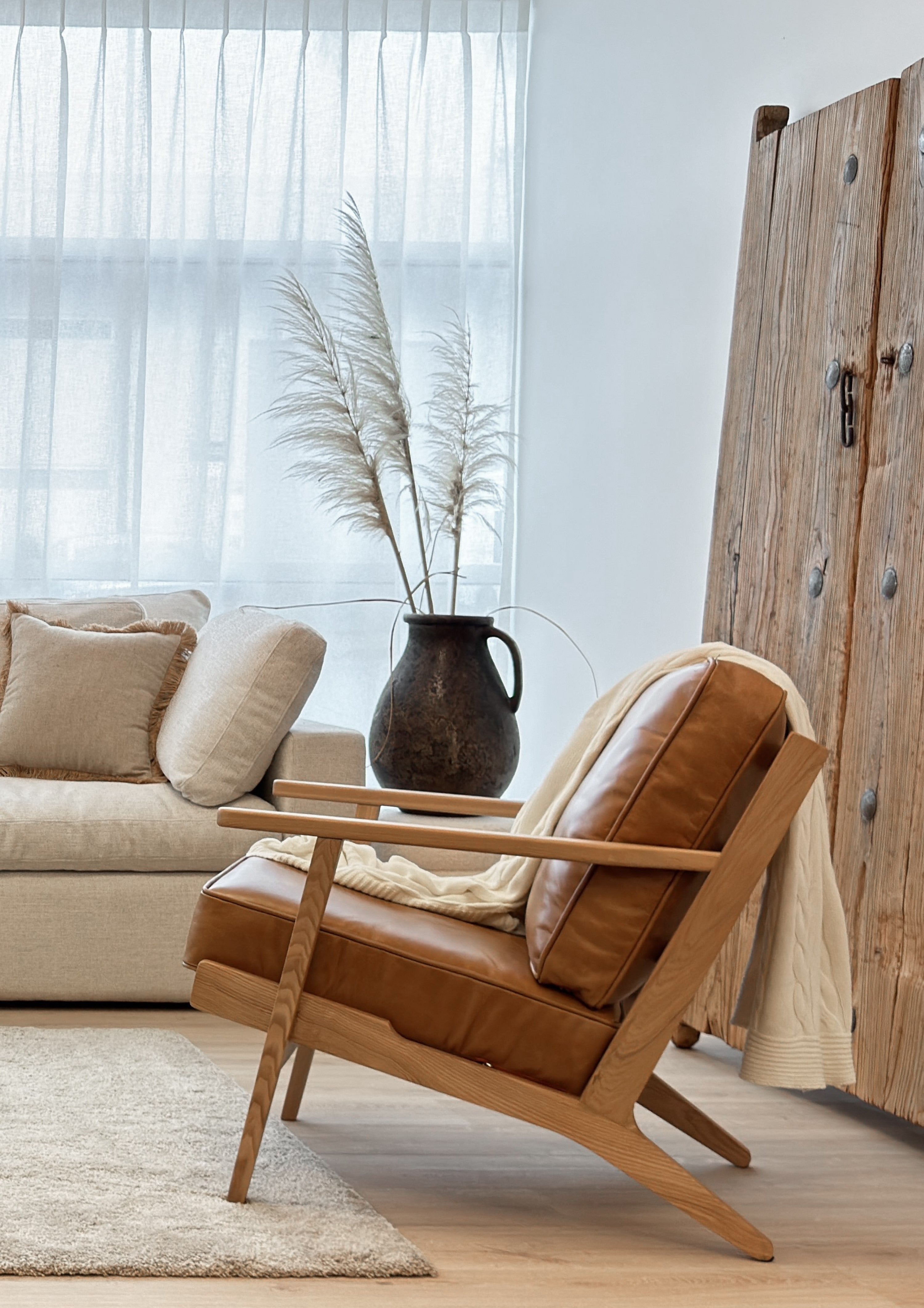 Lodge Armchair - Camel Leather, Oak Frame 71x89x78 cm