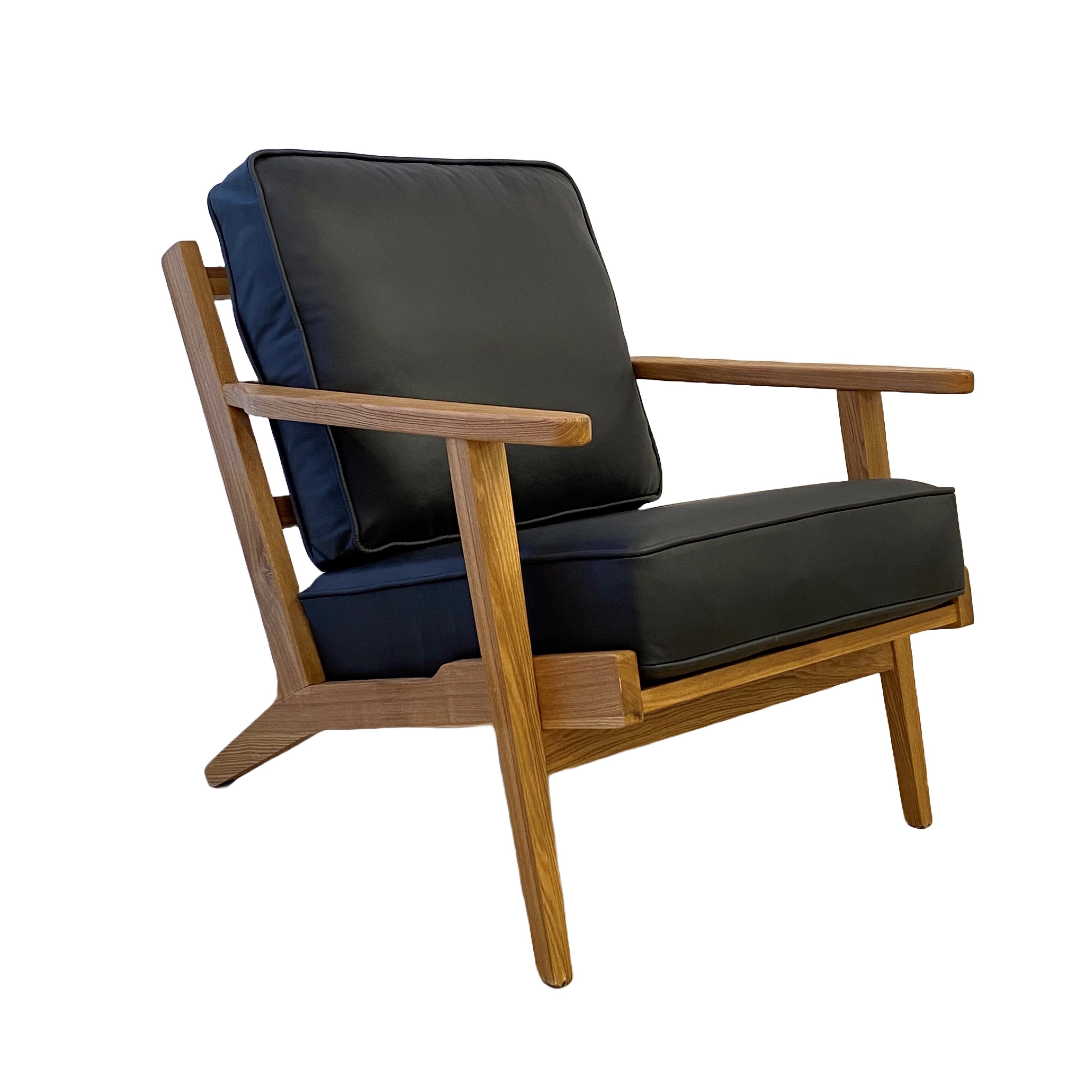 Lodge Armchair - Black Leather, Oak Frame 71x89x78 cm