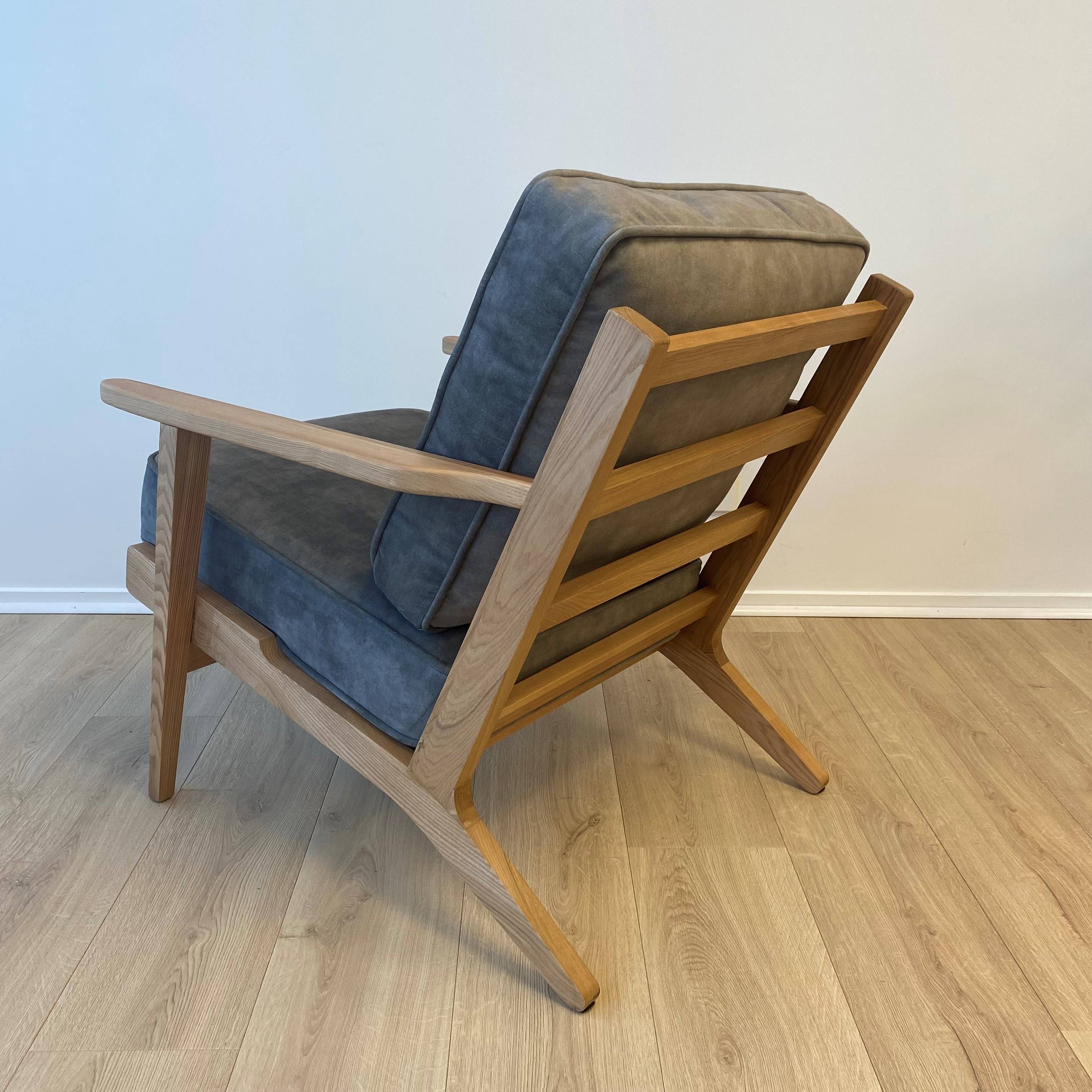 Lodge Armchair - Dried Thyme Fabric, Oak Frame 71x89x78 cm