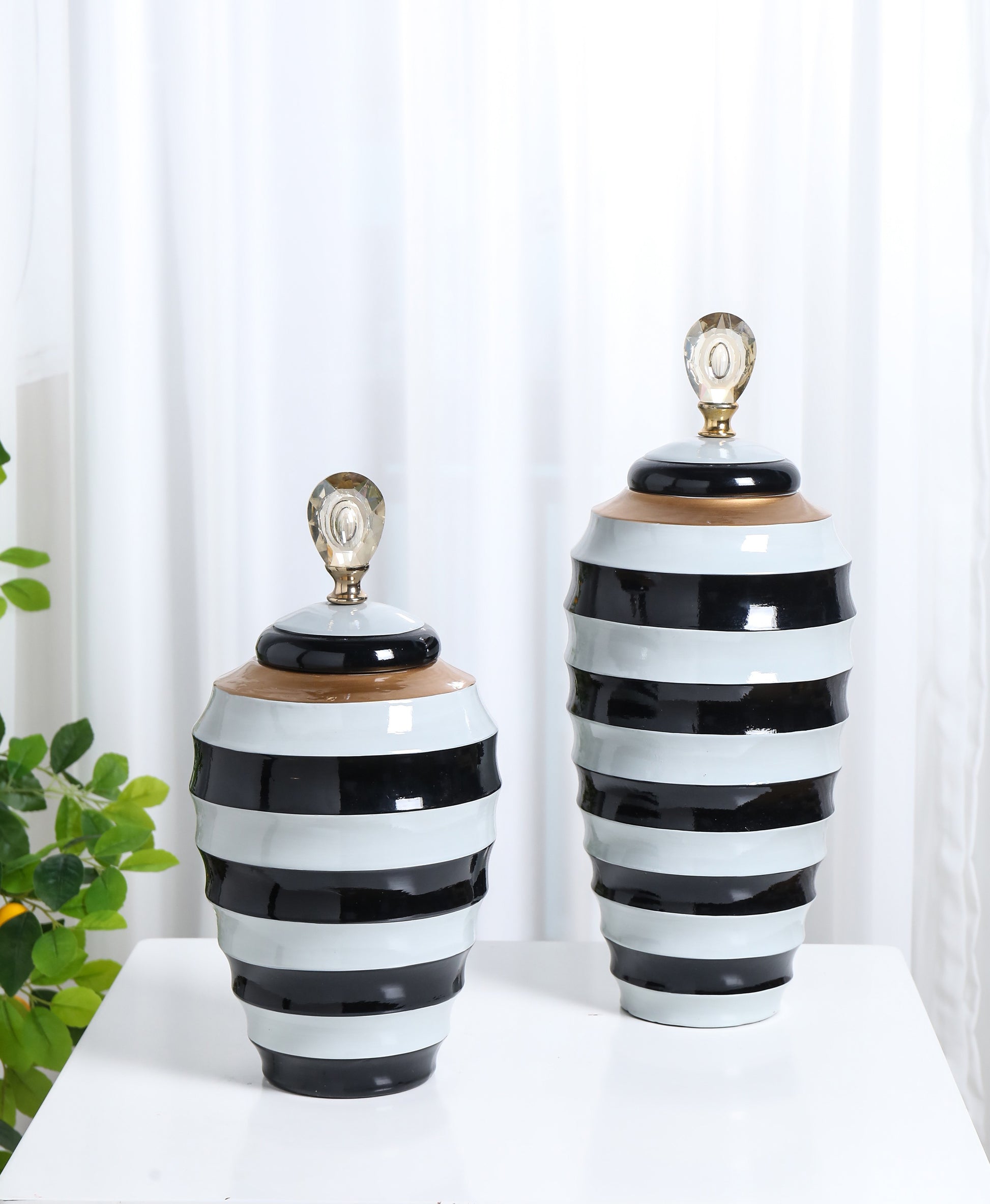 MonoLuxe Small Lidded Vase, Stripe 24x39.5 cm
