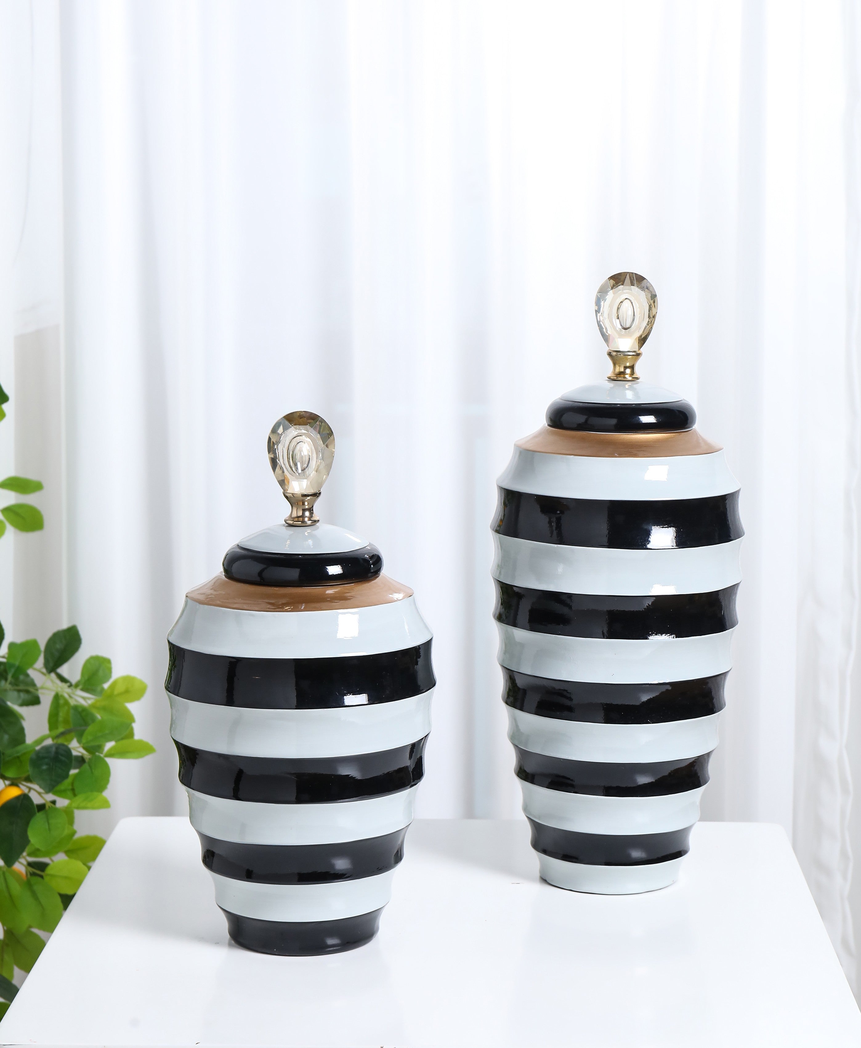 MonoLuxe Small Lidded Vase, Stripe 24x39.5 cm
