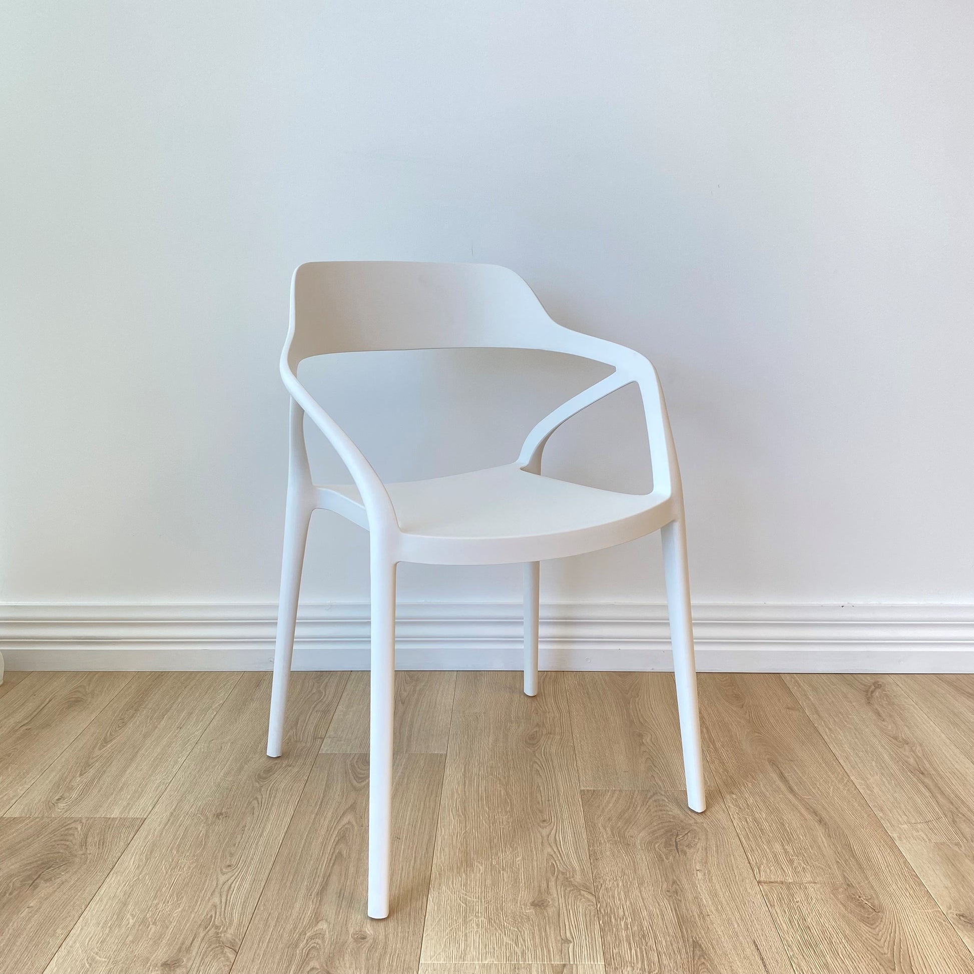 Max Indoor / Outdoor Chair, White 51x57x79 cm