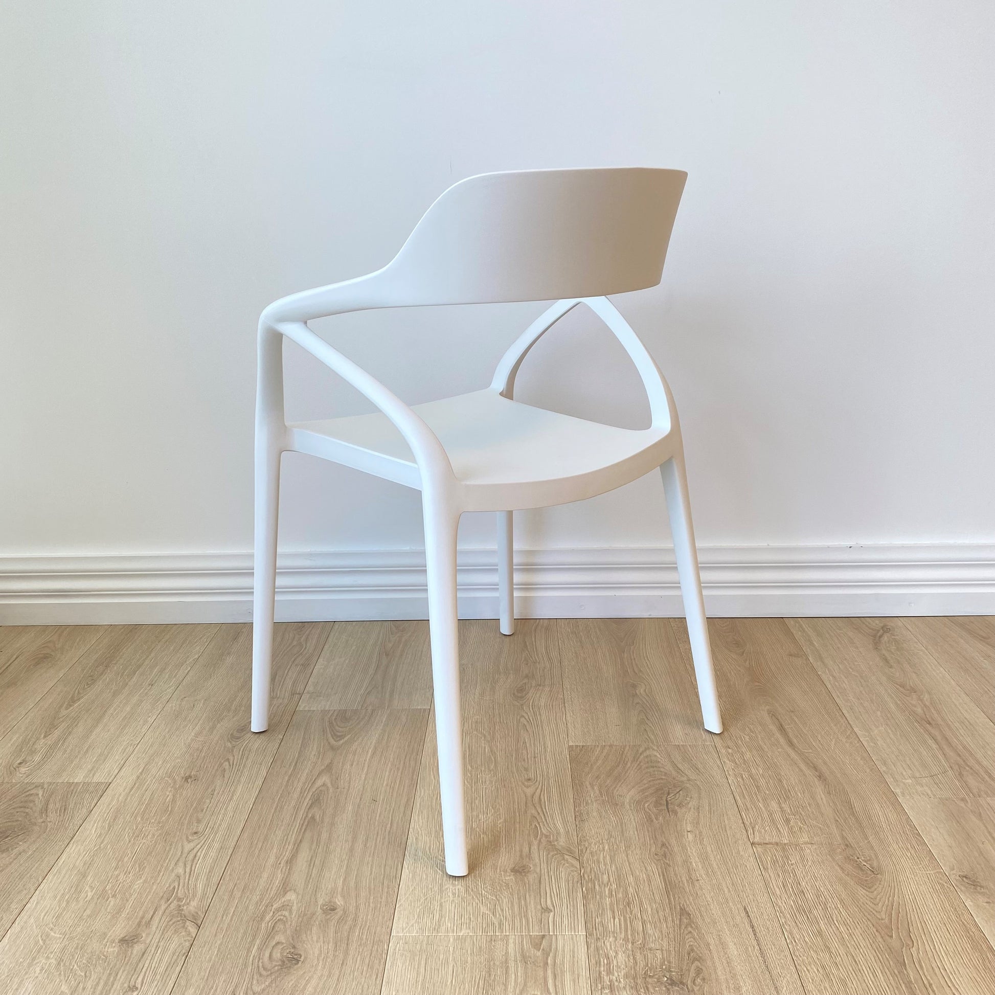 Max Indoor / Outdoor Chair, White 51x57x79 cm