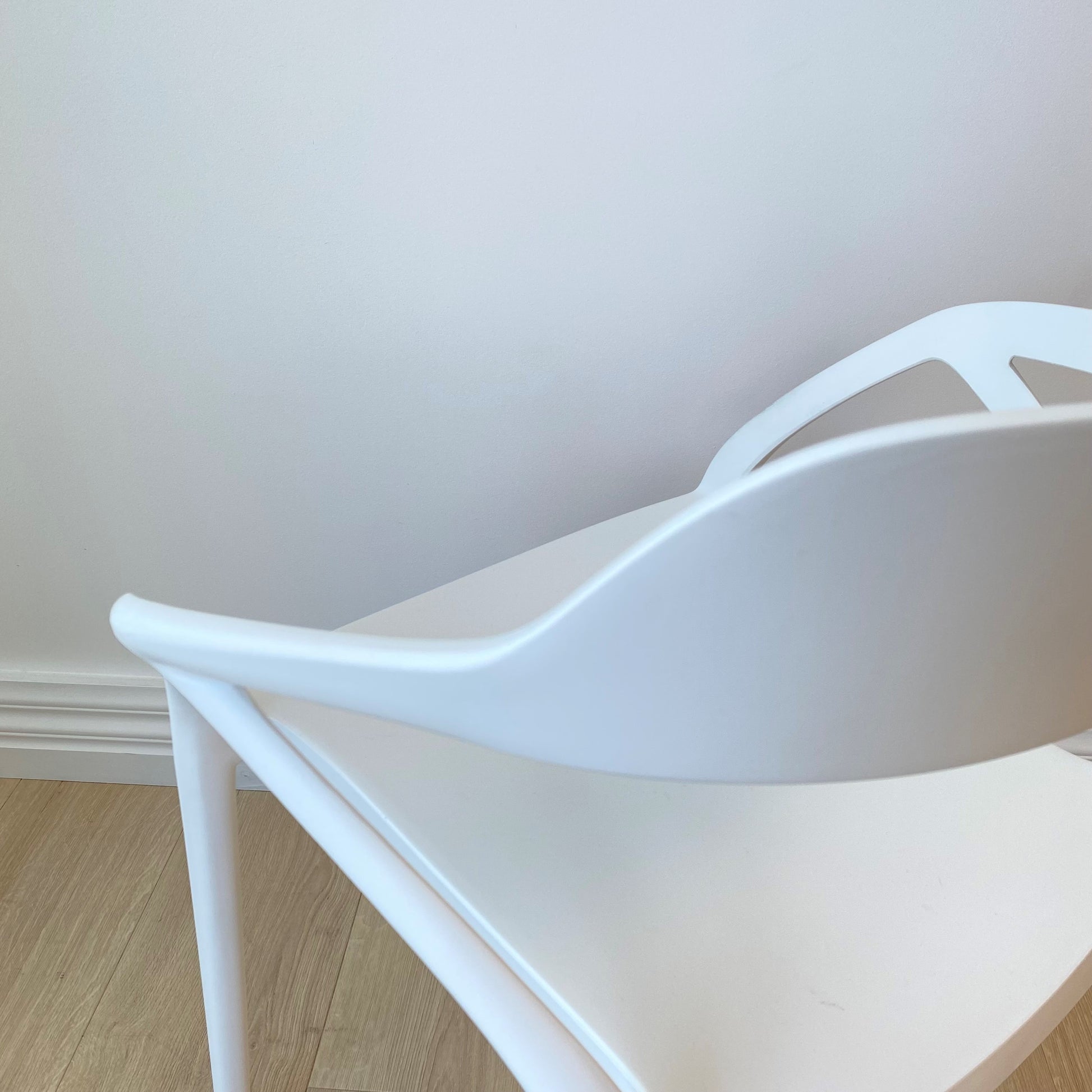 Max Indoor / Outdoor Chair, White 51x57x79 cm
