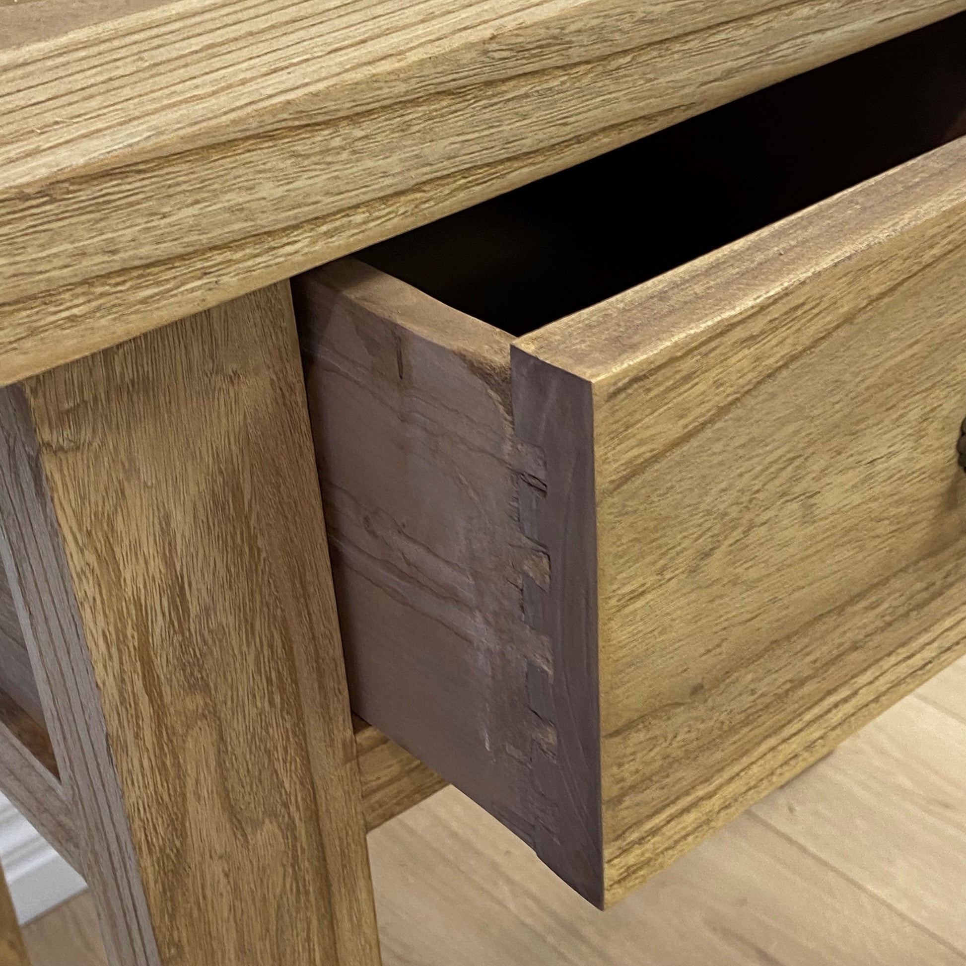 Heritage Elm Hall Table 90x45x85 cm