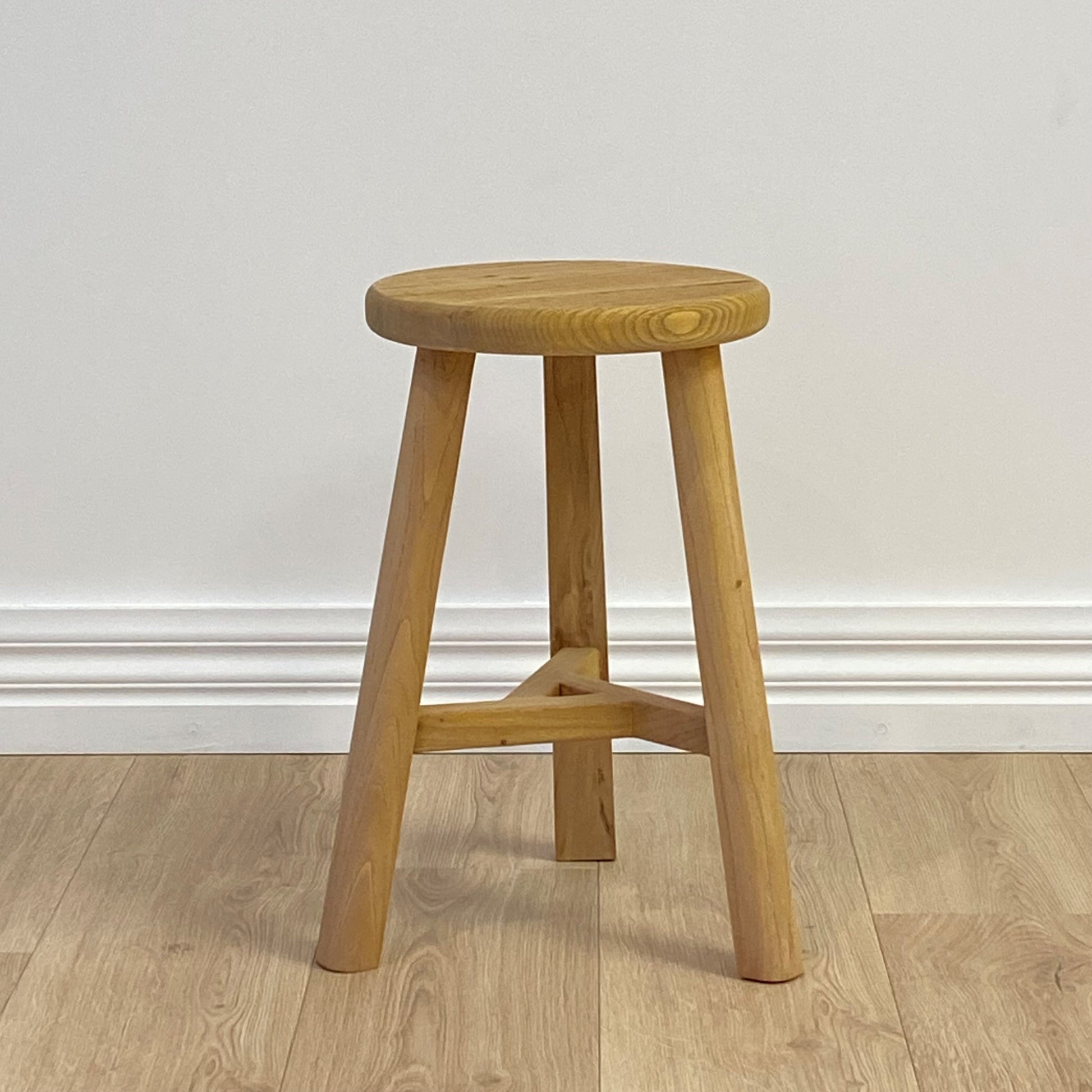 Heritage Elm Round Stool 30x50 cm