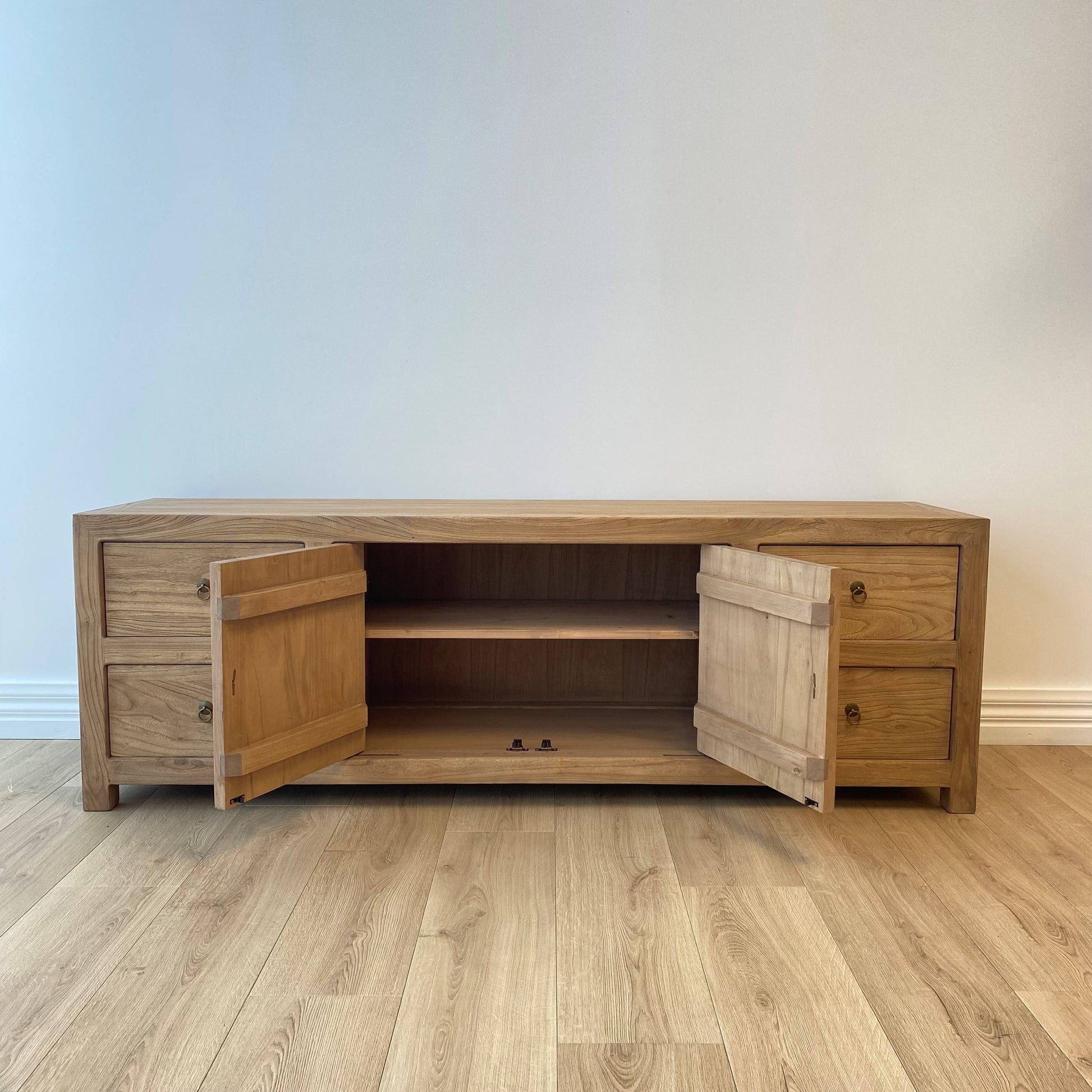 Heritage Elm Media Console 180x45x60 cm