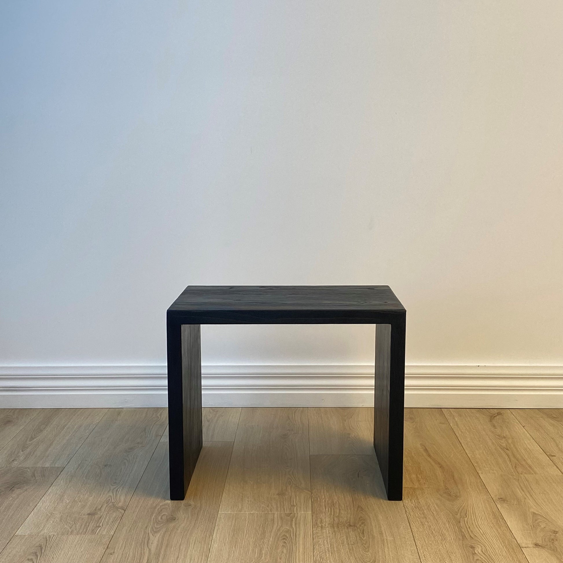Heritage Wood Sofa Table, Black 47x42x57 cm