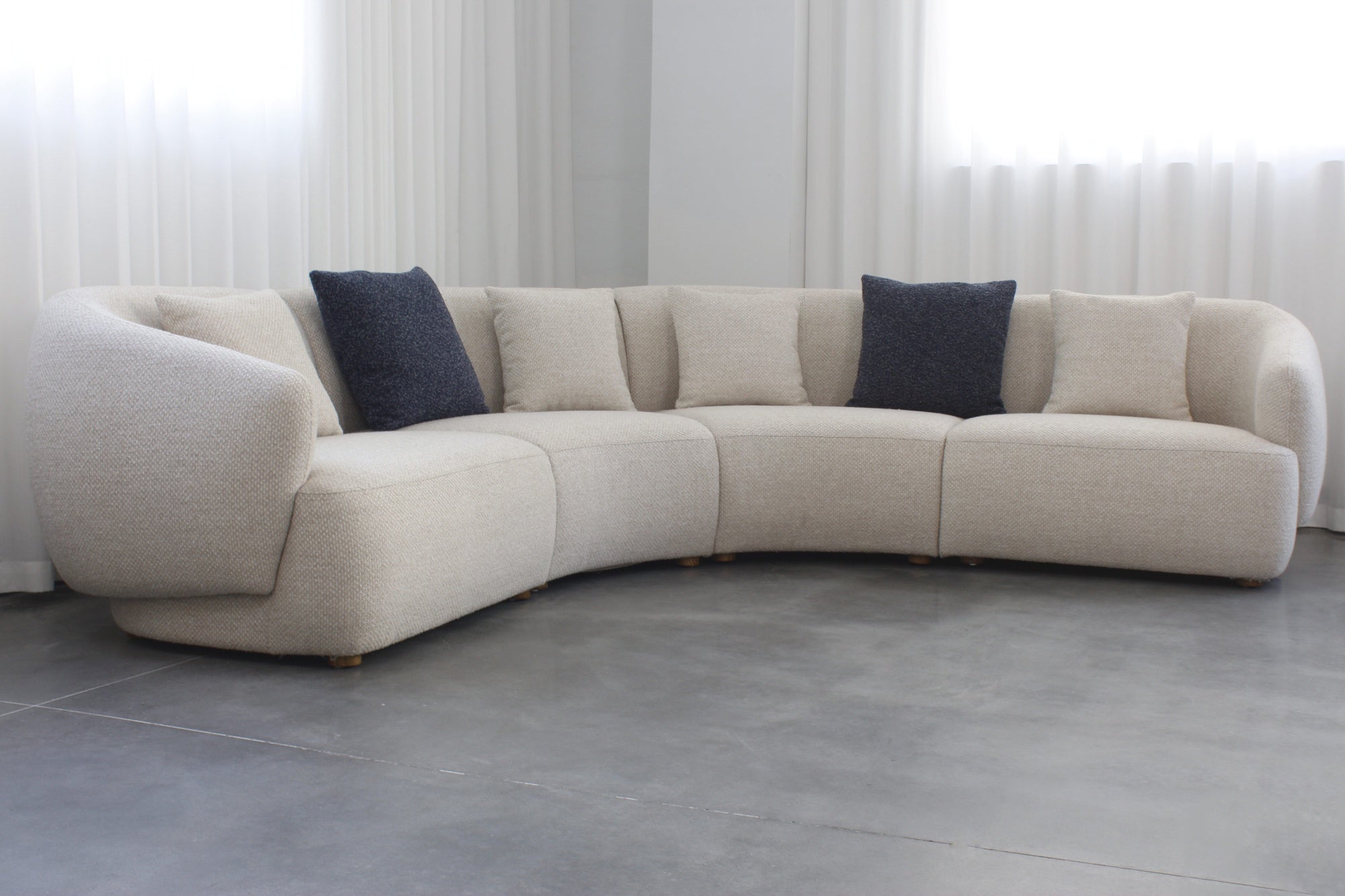 Modo Curved 4 Seater Sectional Sofa