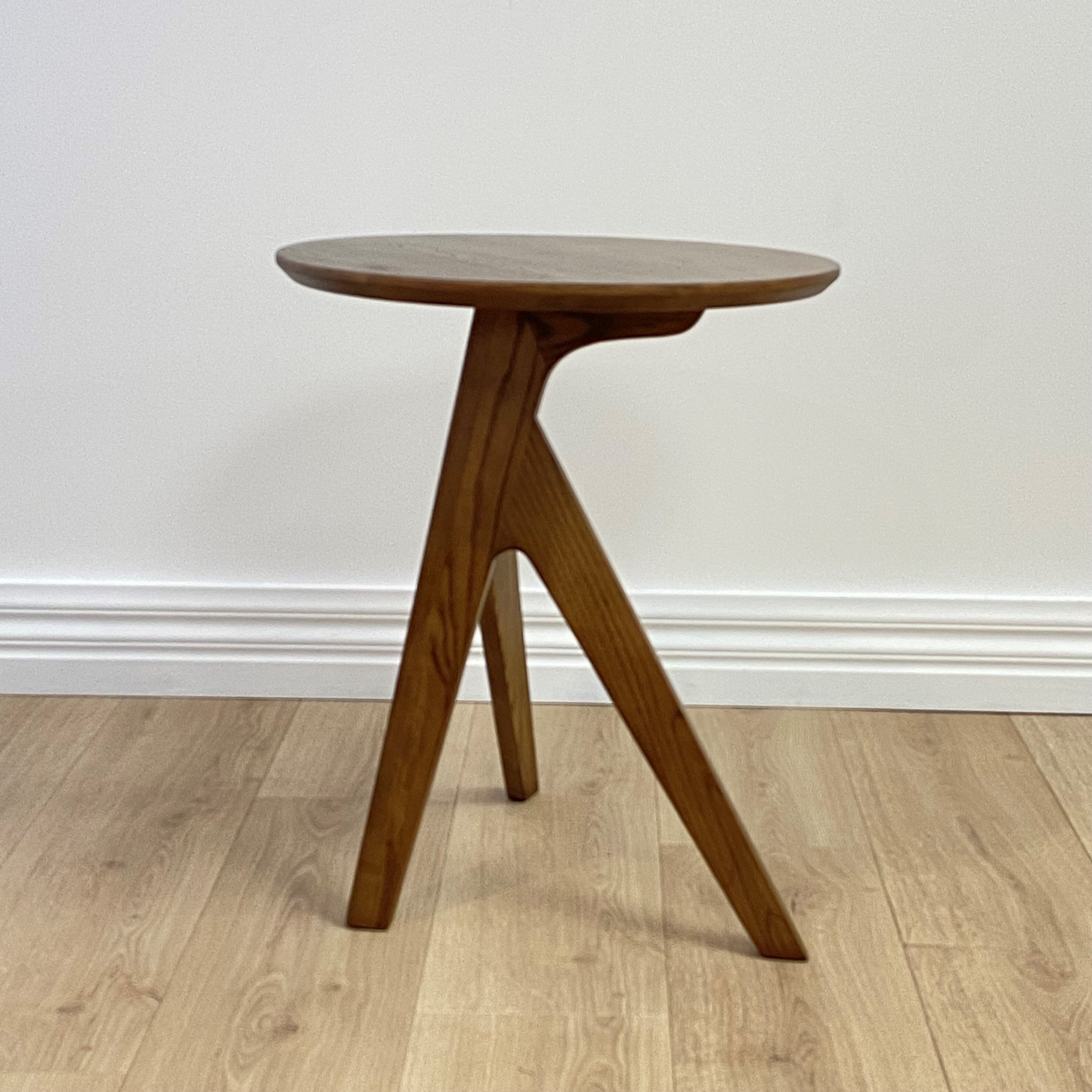 Stirling Mid-Century Side Table 50x60 cm