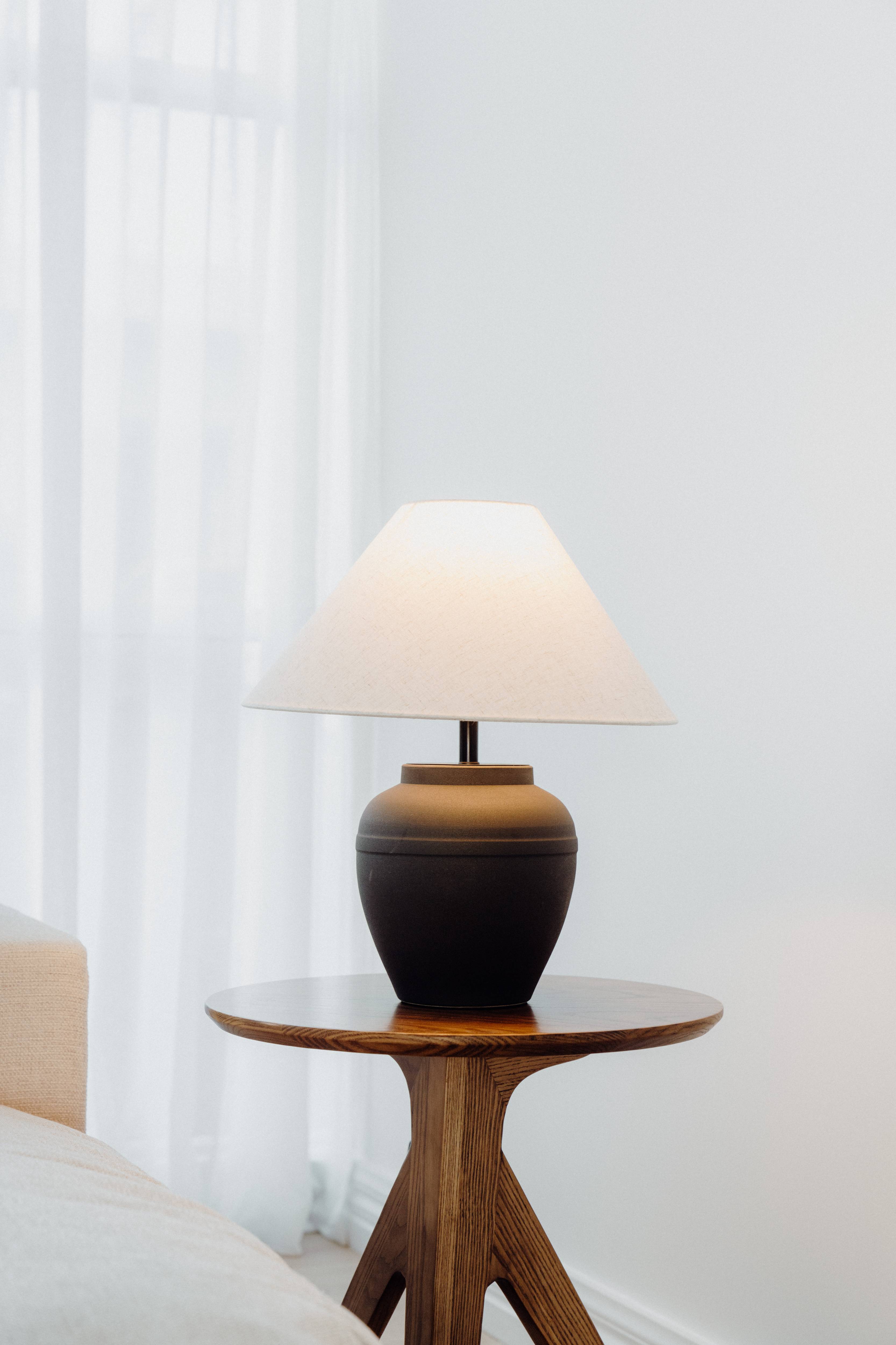 Stirling Mid-Century Side Table 50x60 cm