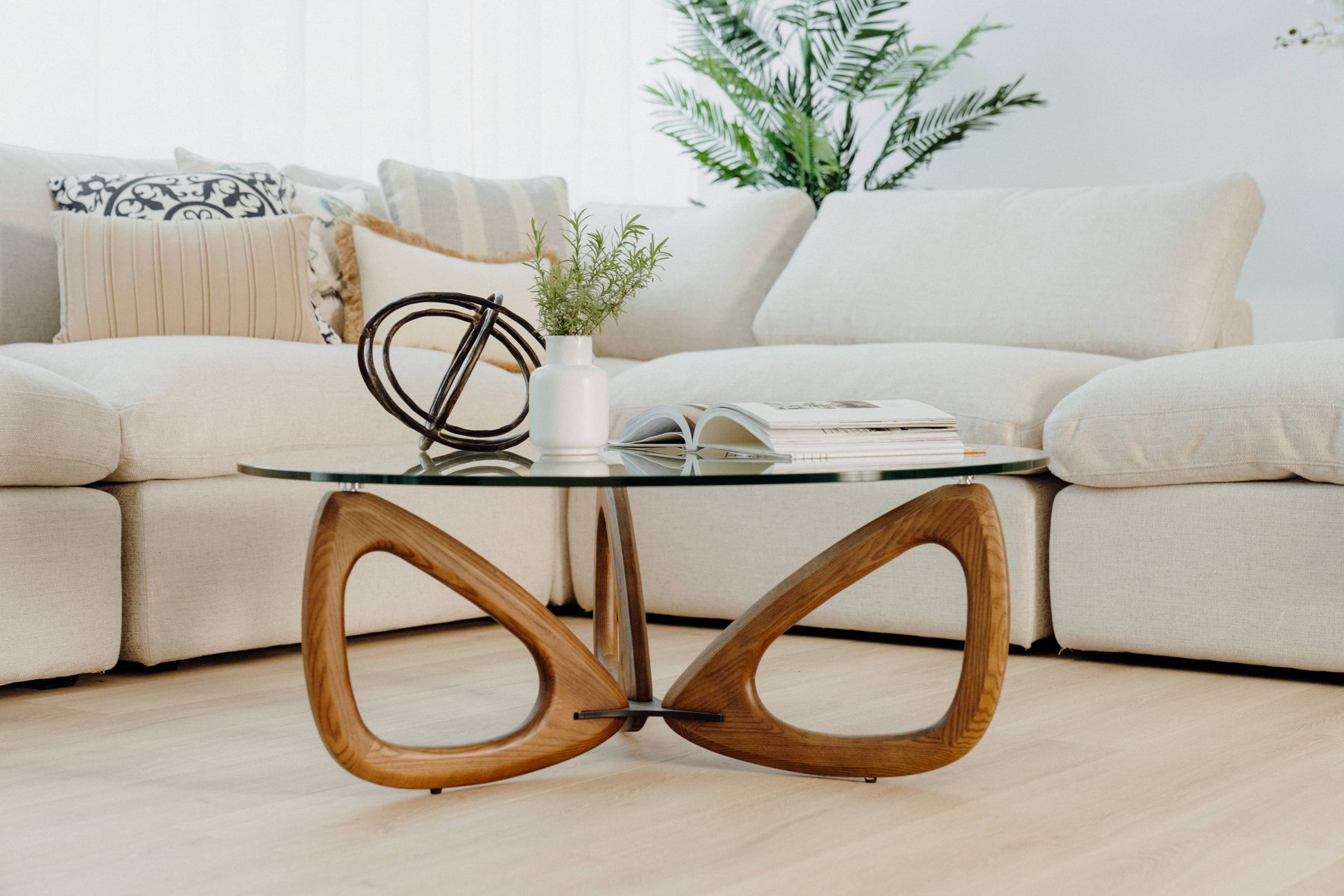 Maddox Mid-Century Round Coffee Table 100x39 cm
