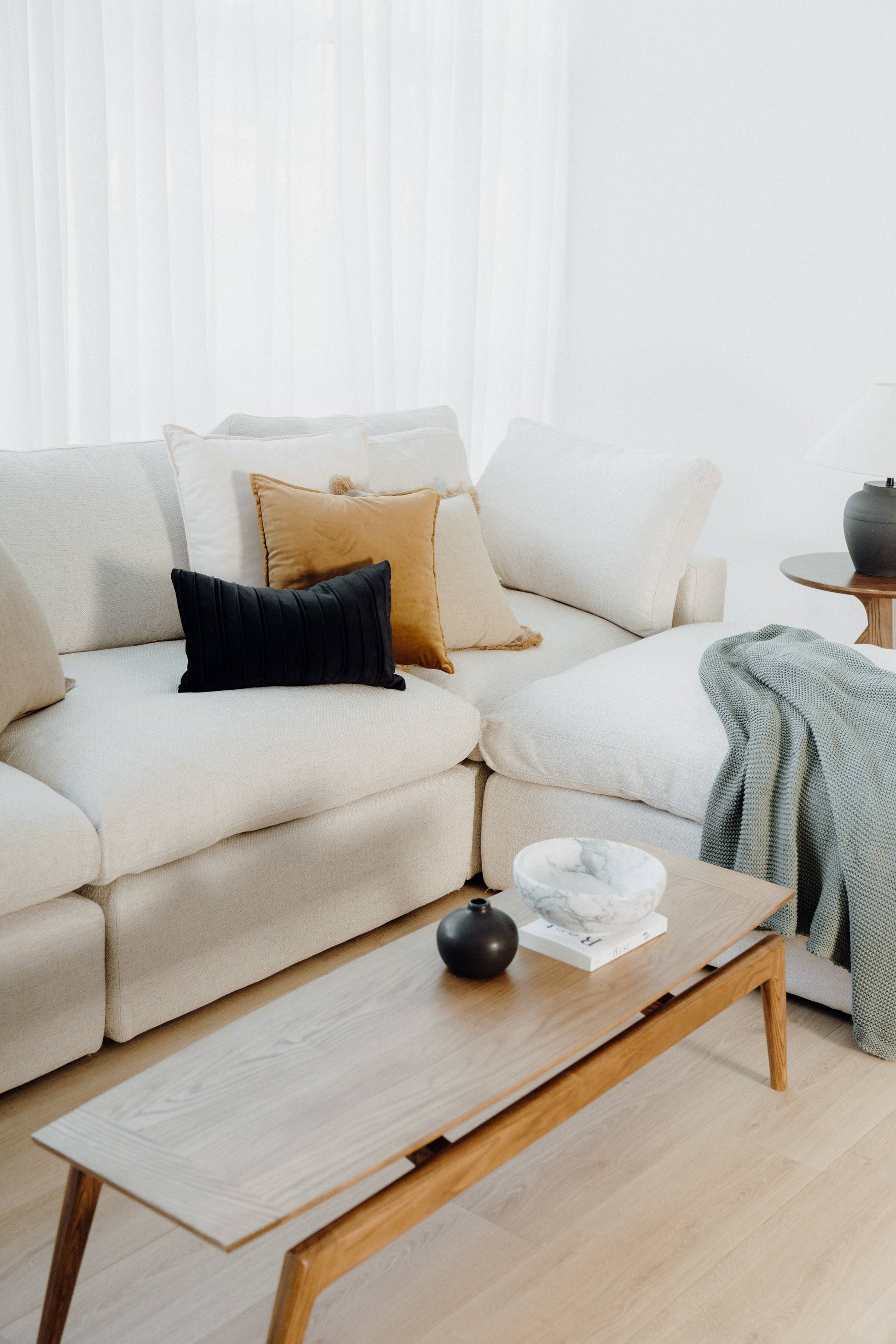 Rizzo Mid-Century Coffee Table 146x40x38 cm