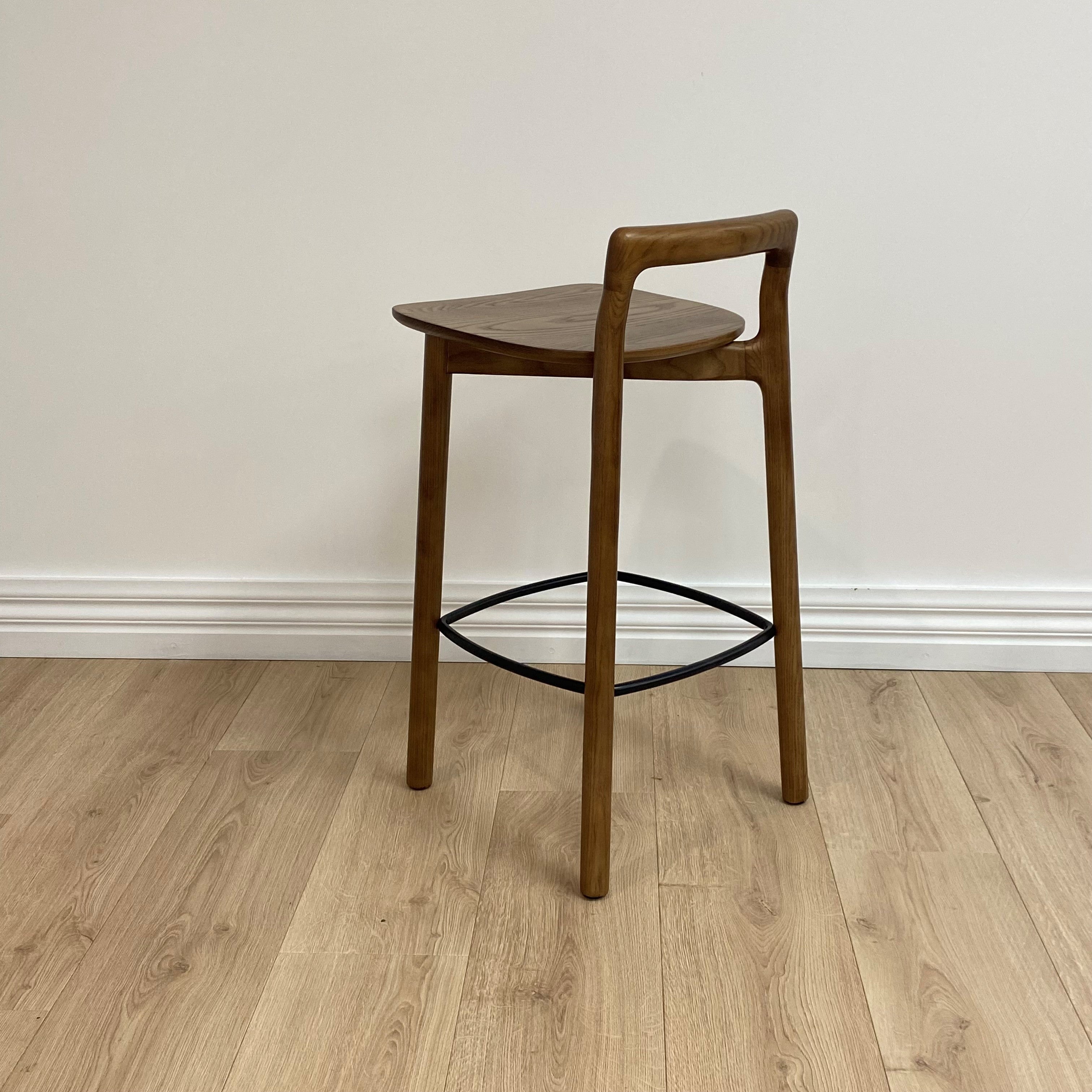 Avery Bar Stool, Walnut 40x39x77 cm