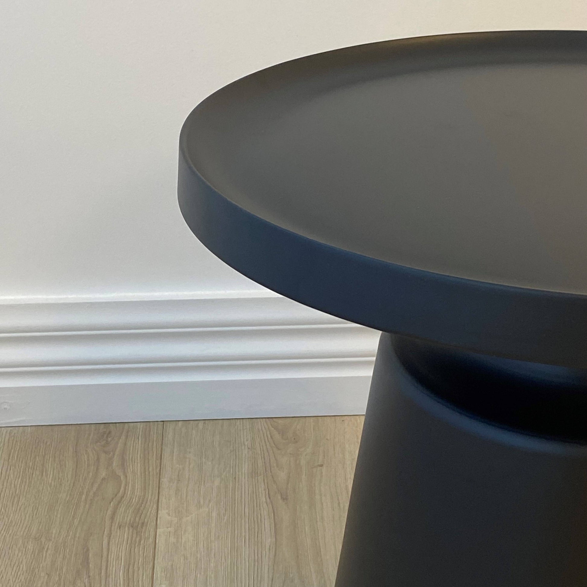 Russo Side Table, Black 50x47 cm