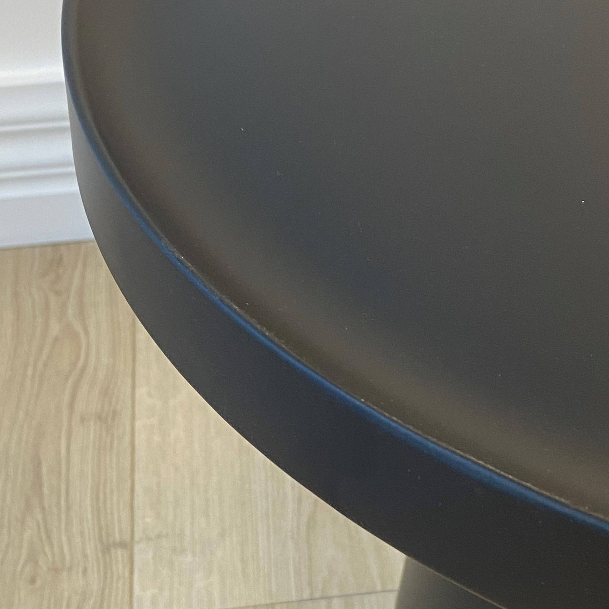 Russo Side Table, Black 50x47 cm