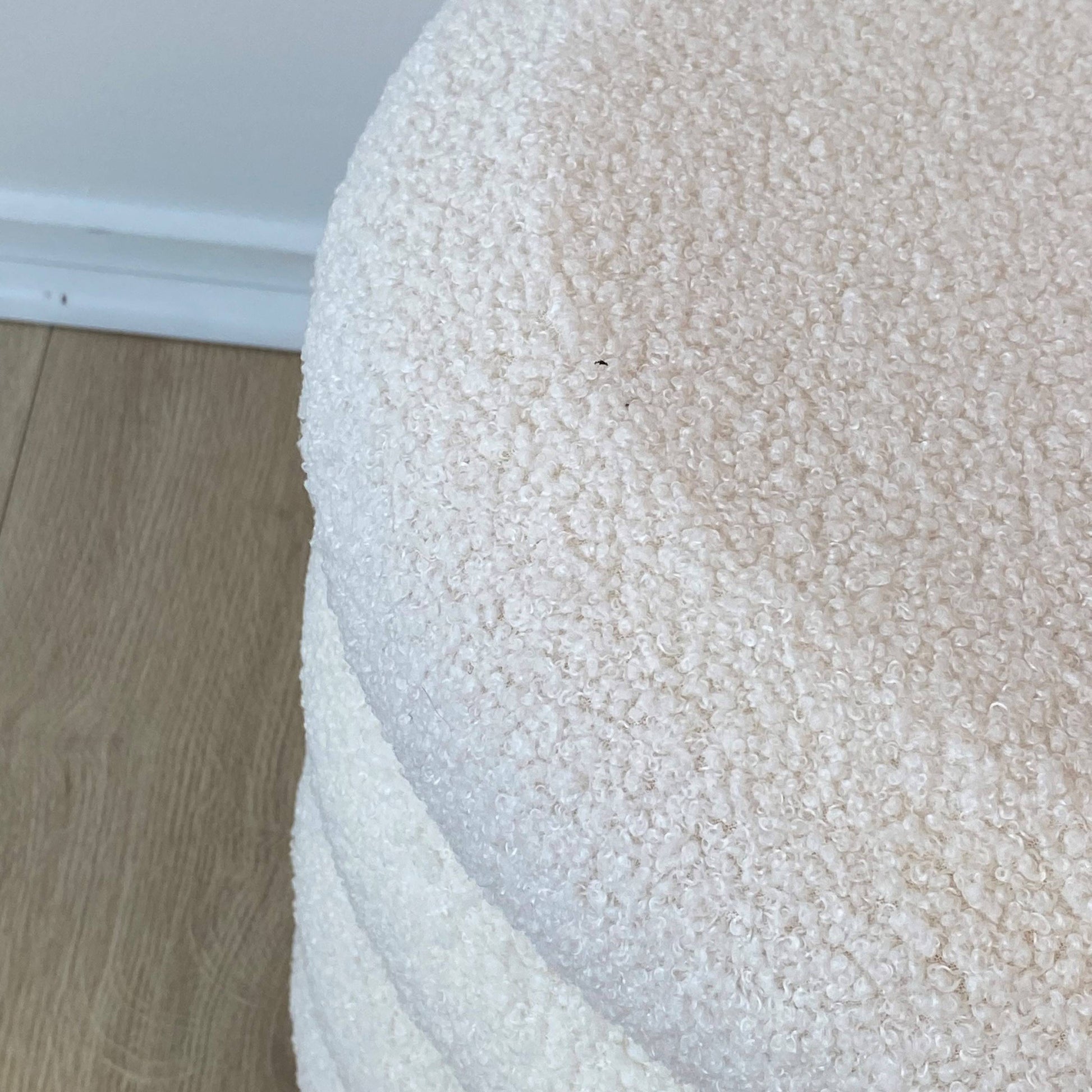 Baxter Ottoman, White 40x40x40 cm