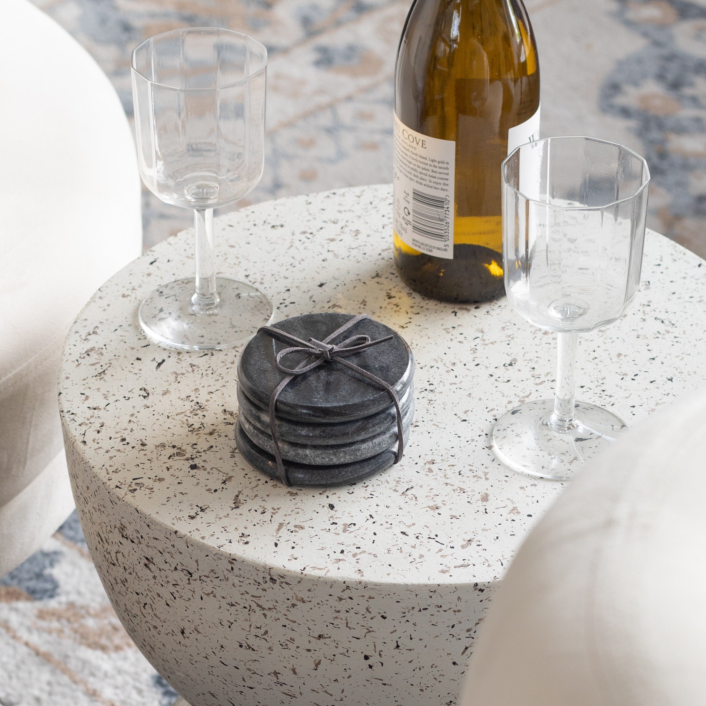 Round Marble Coasters set of 4 Black 9x9 cm