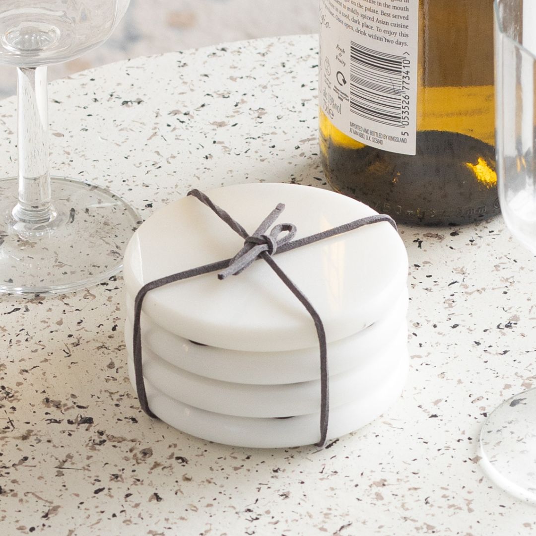 Round Marble Coasters set of 4 White 9x9 cm
