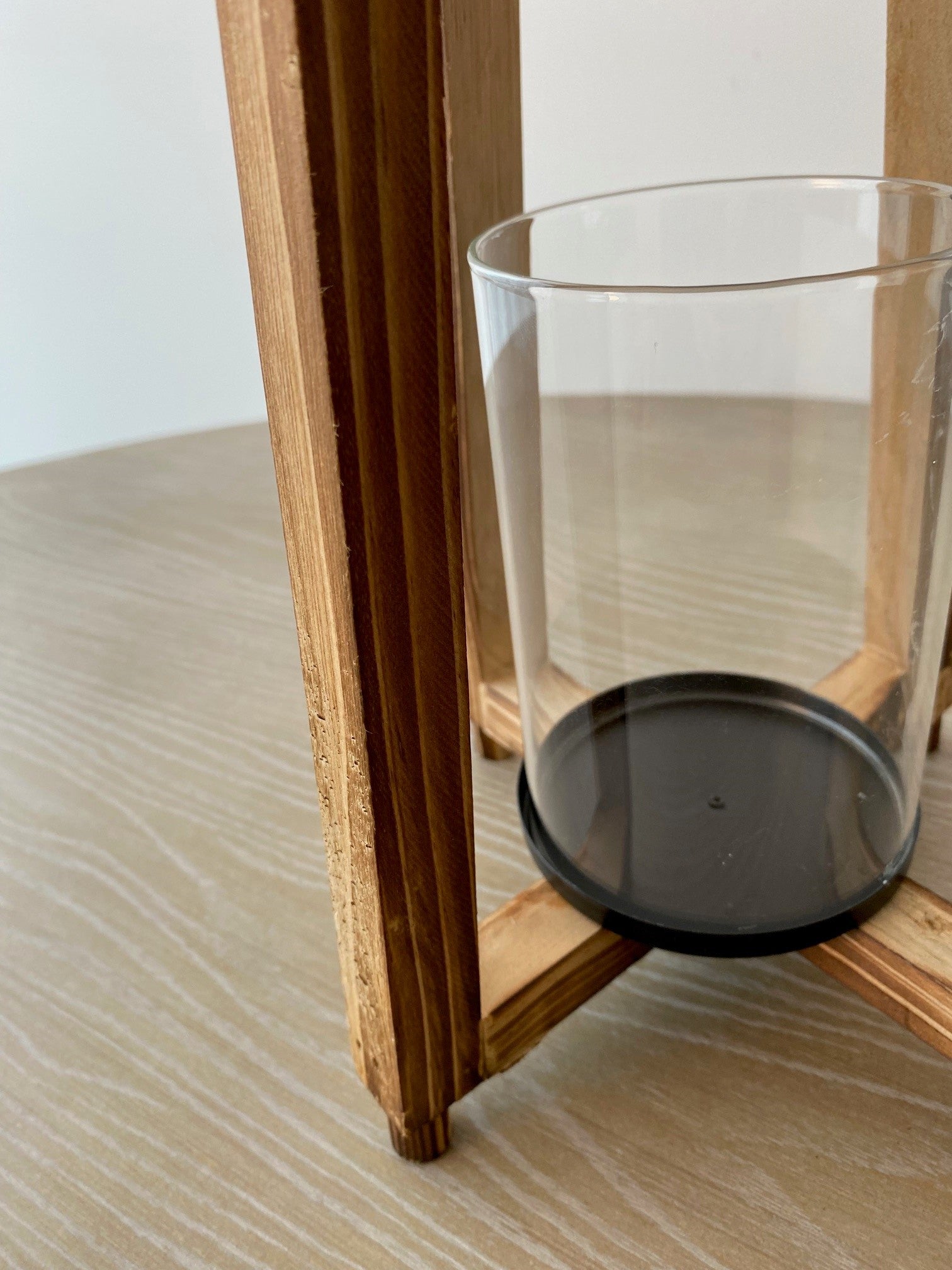 Silhouette Town House Hurricanes, Large 16.5x16.5x63 cm