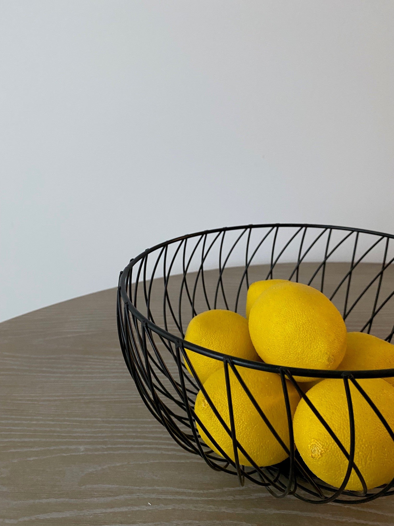 Mika Fruit Bowl, Black 26x14.5 cm