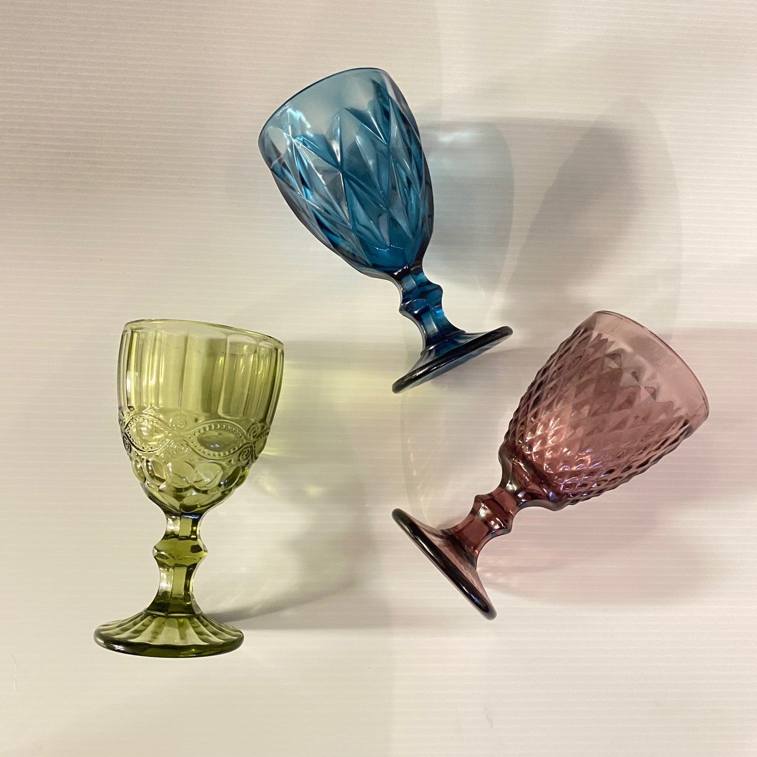 Velis Coloured Glass Goblet, Mulberry 8.8x16.8 cm