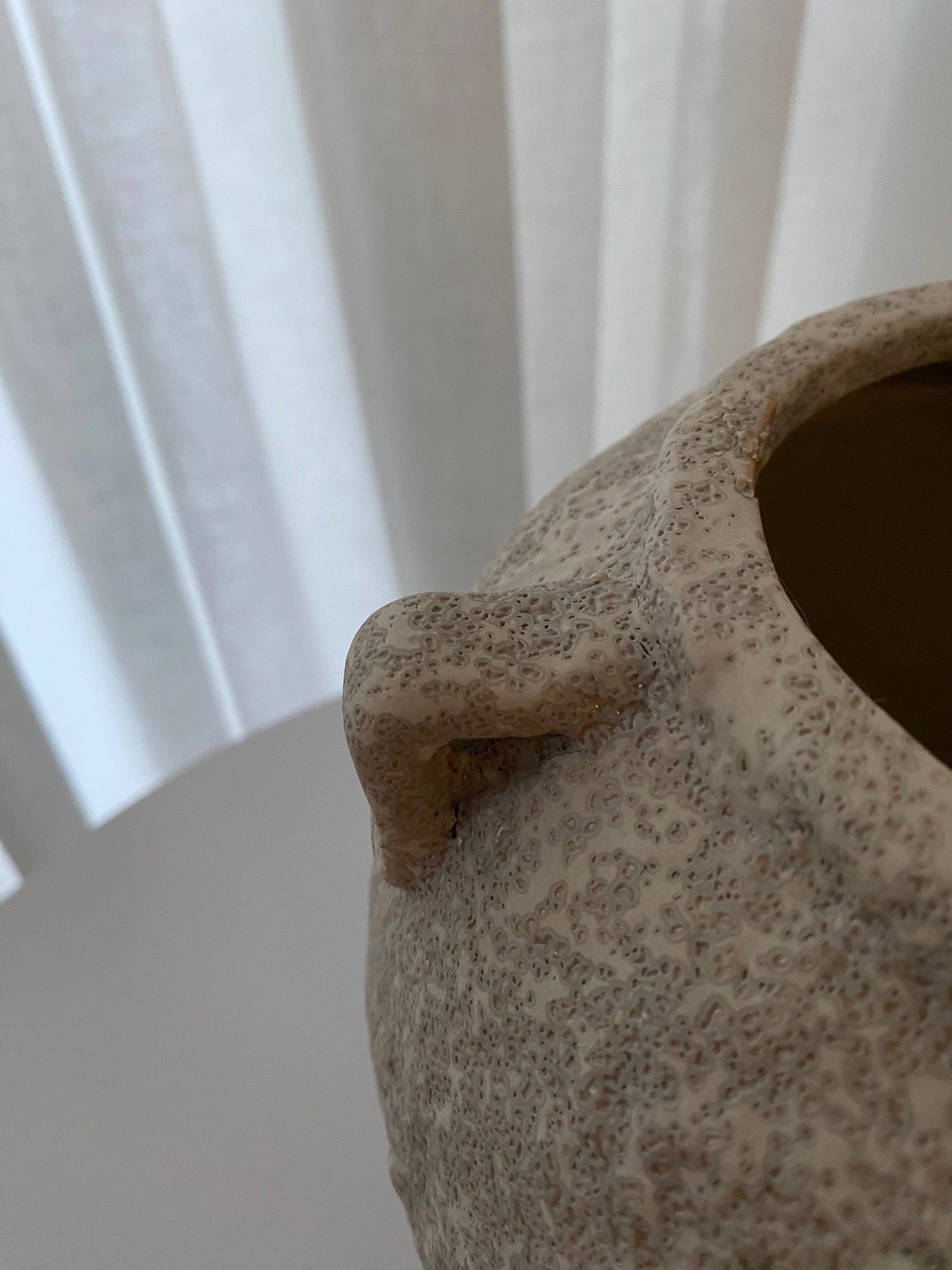 Petros Stone Vase, Beige 20x25 cm