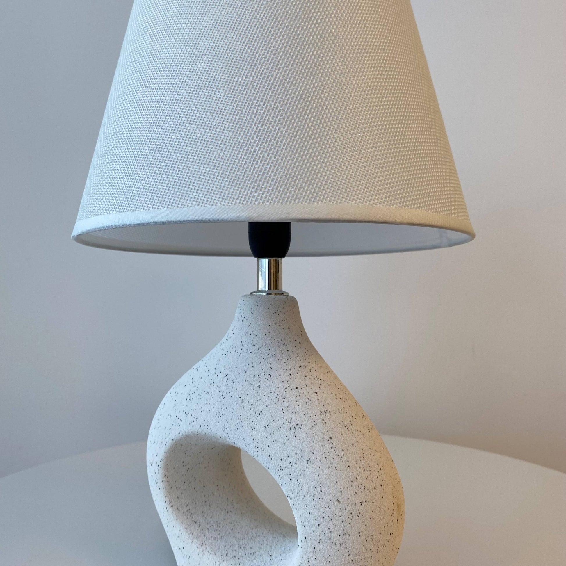 Petite Circa Lamp, White